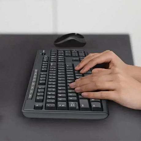 Combo Teclado y Mouse Logitech MK270 | Español
